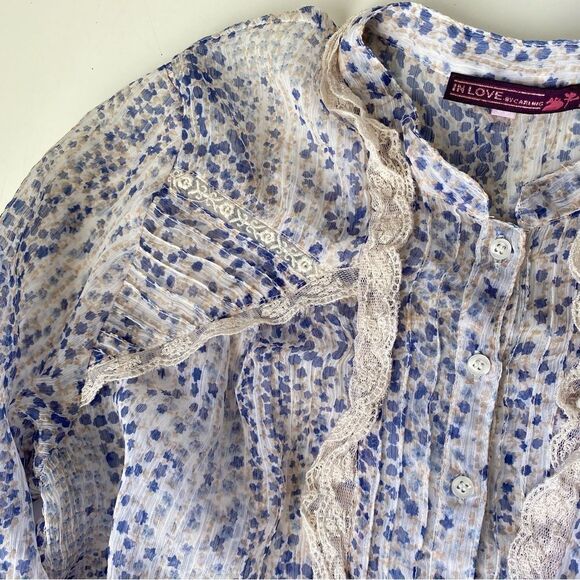Carling in Love paris top printed ruffle button top Medium - Picture 14 of 14